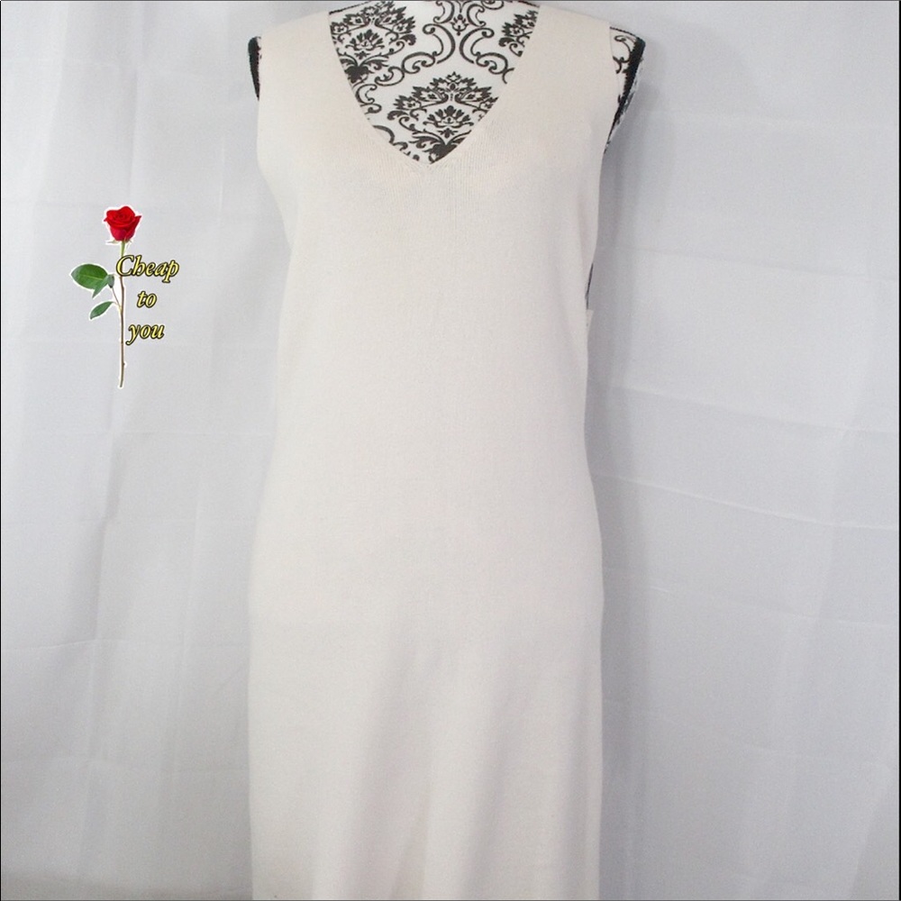 🔥NWT🔥AMORE SLIP ON SLEEVELESS DRESS SIZE MEDIUM